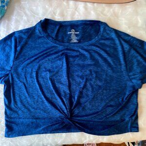 NWOT-Realessentials Workout Top